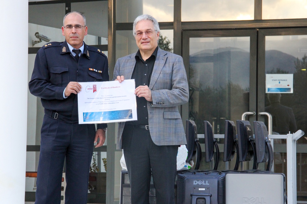 ENISA donates electronic equipment to schools and public bodies in Heraklion