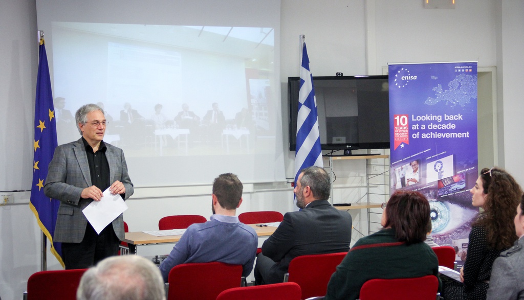 ENISA donates electronic equipment to schools and public bodies in Heraklion